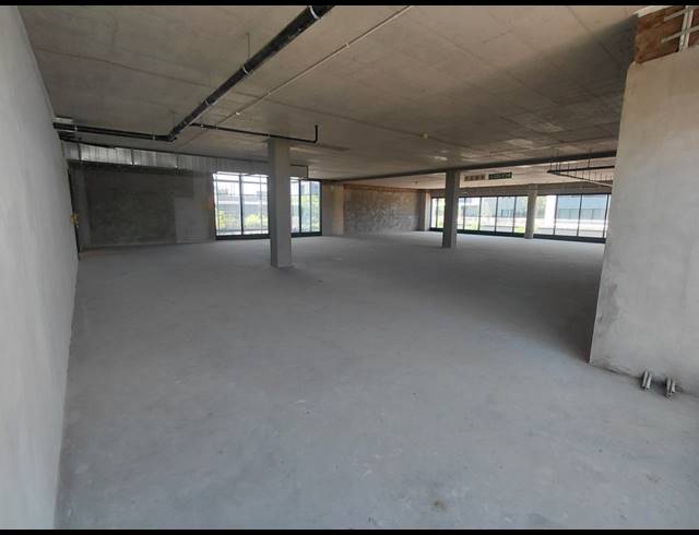 36,844M² OFFICE TO LET IN WATERFALL